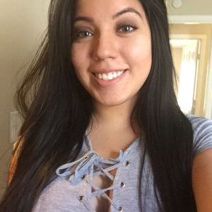 Meet your Posher, Angie